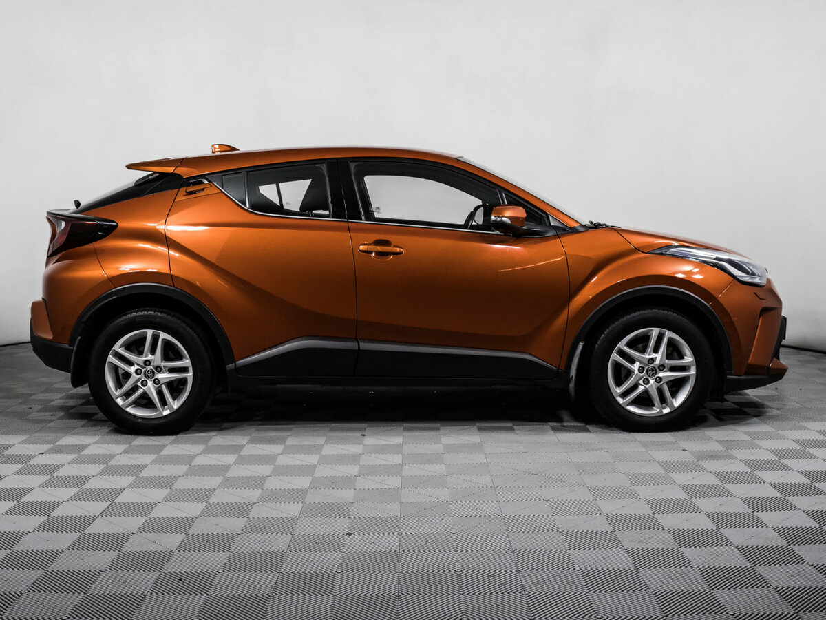 Toyota C-HR I Рестайлинг, 2019 Фото №4