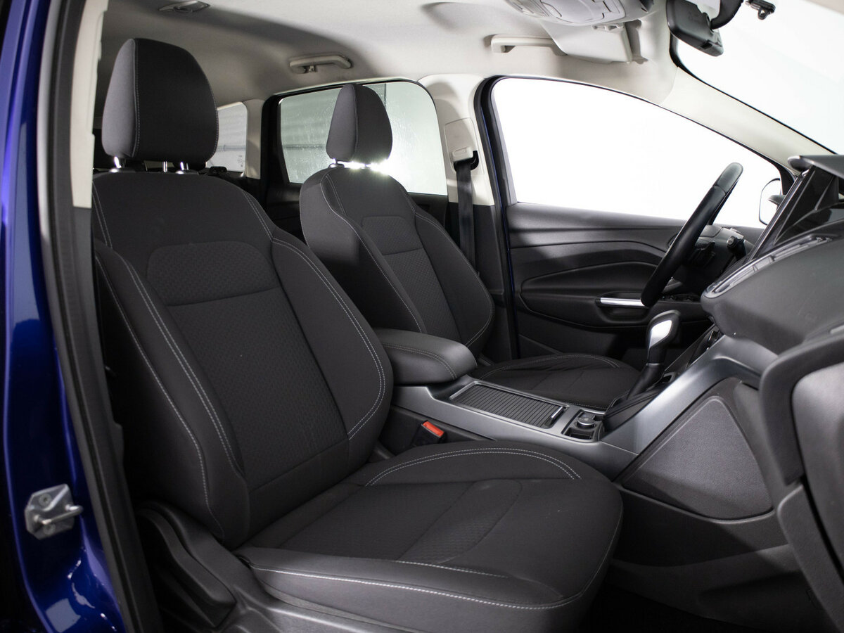 Ford Kuga II Рестайлинг, 2017 Фото №16