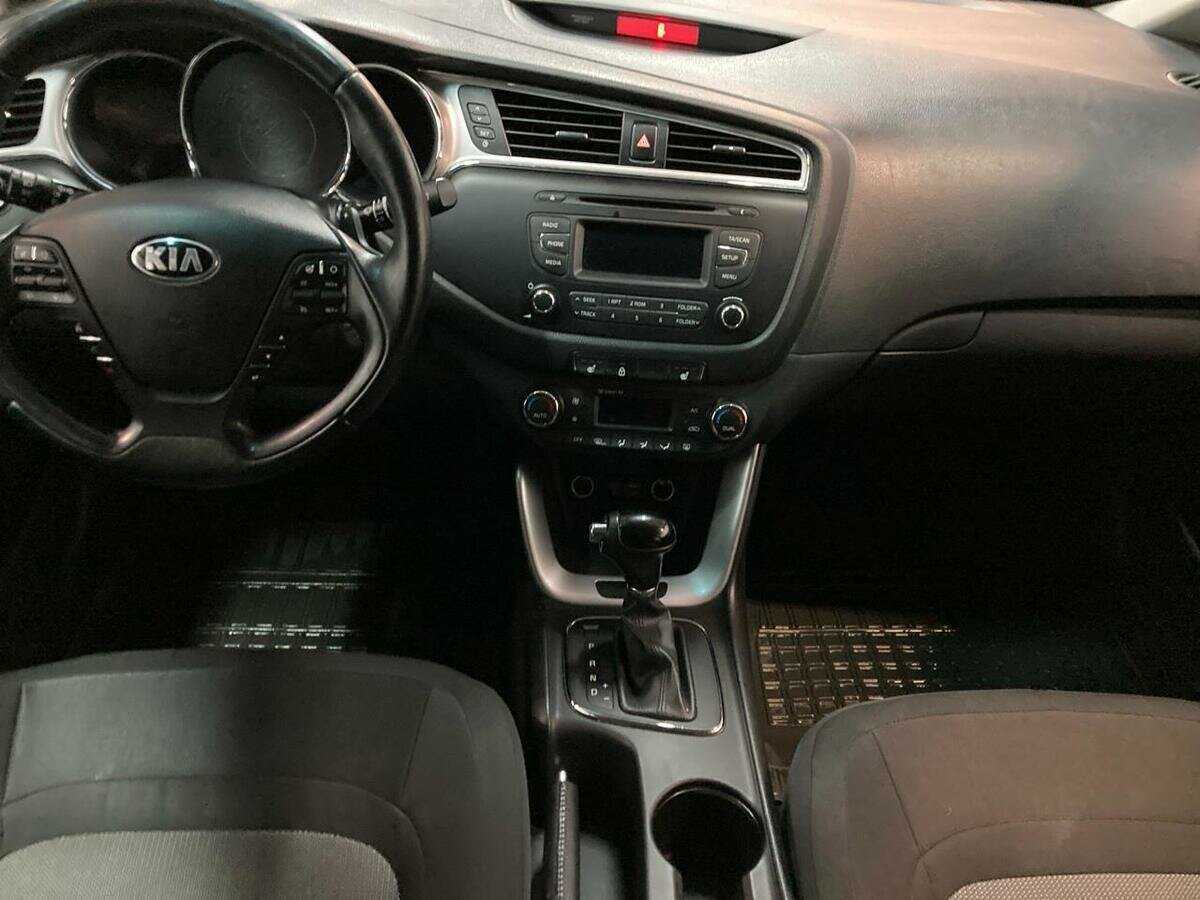 Kia Ceed, 2015 Фото №13