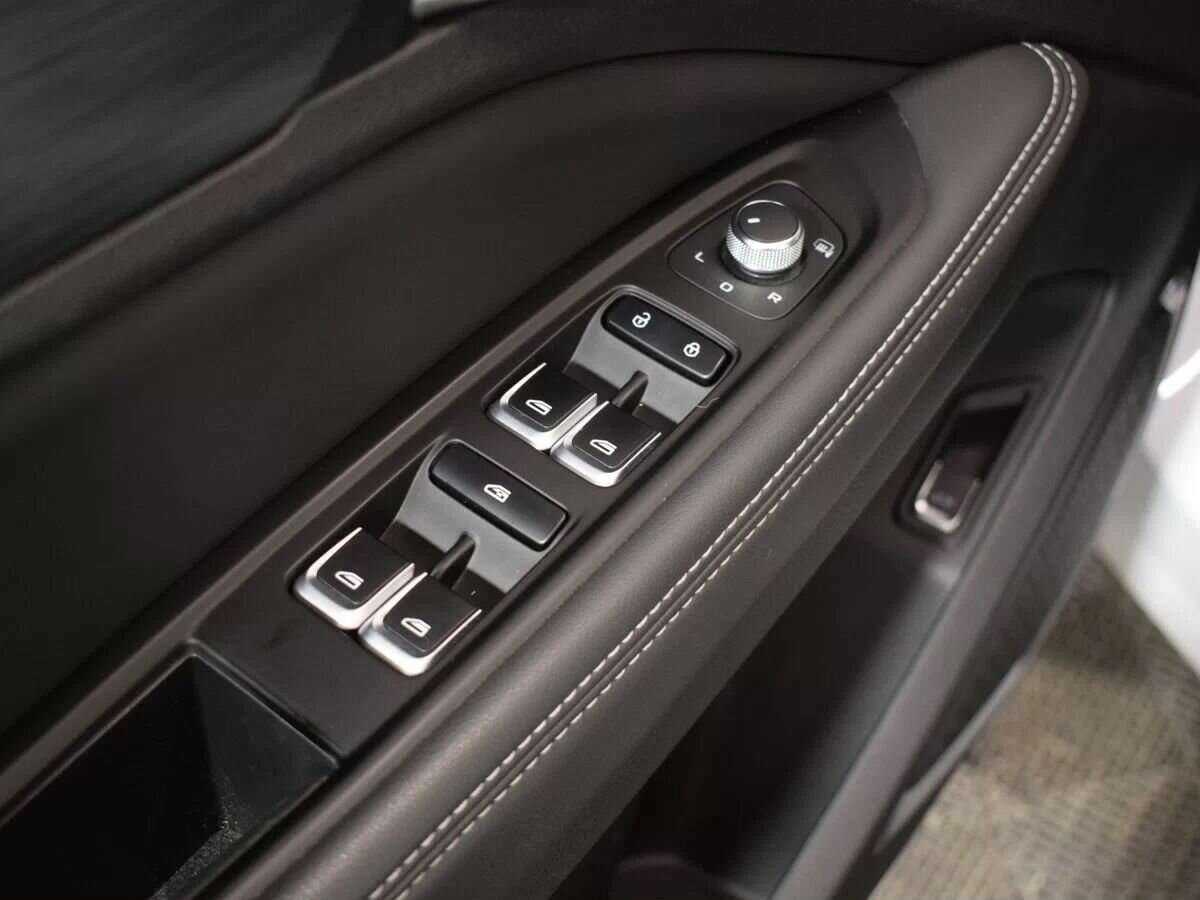 Geely Tugella, 2021 Фото №8