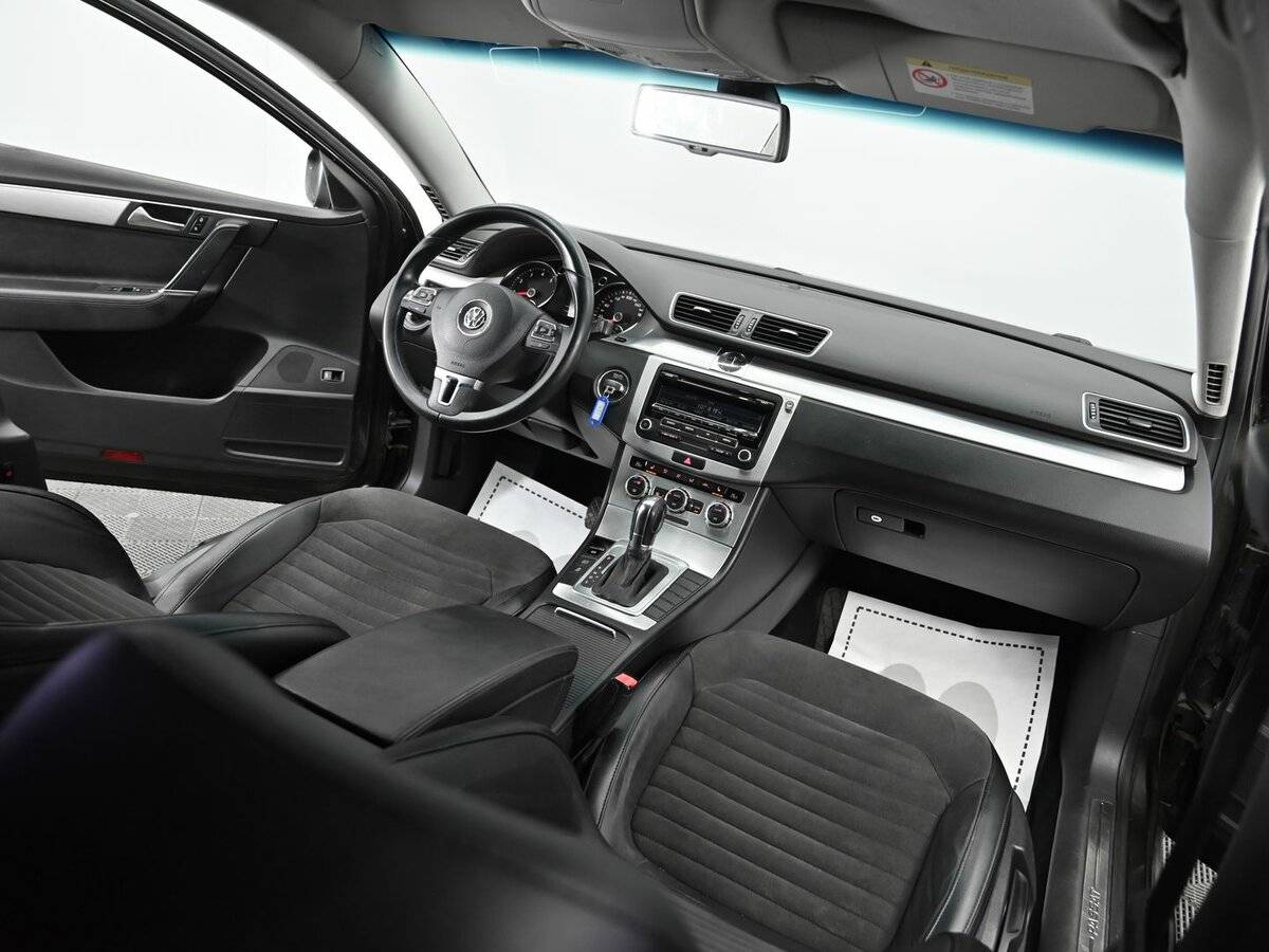 Volkswagen Passat, 2012 Фото №13