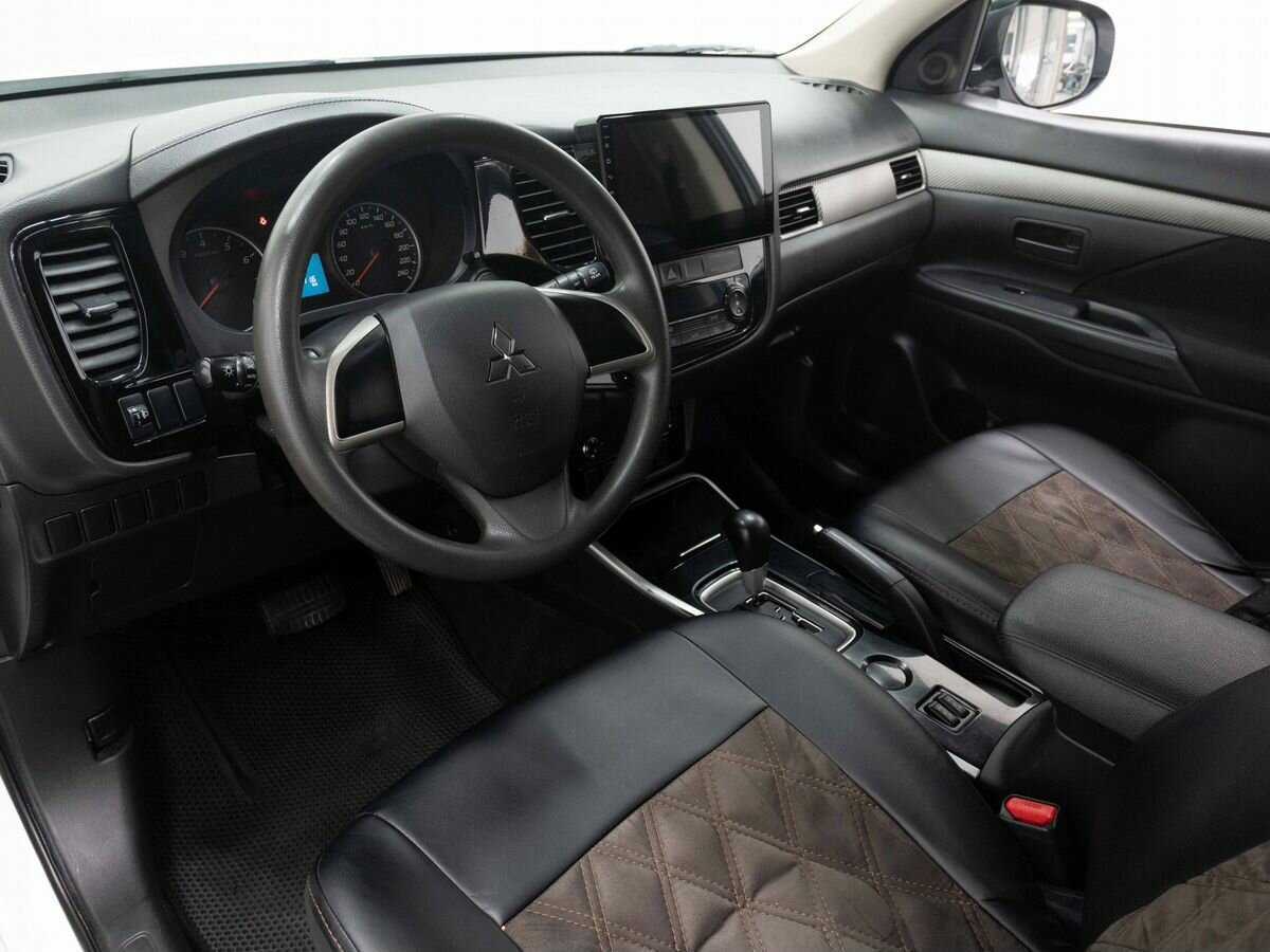 Mitsubishi Outlander, 2018 Фото №9