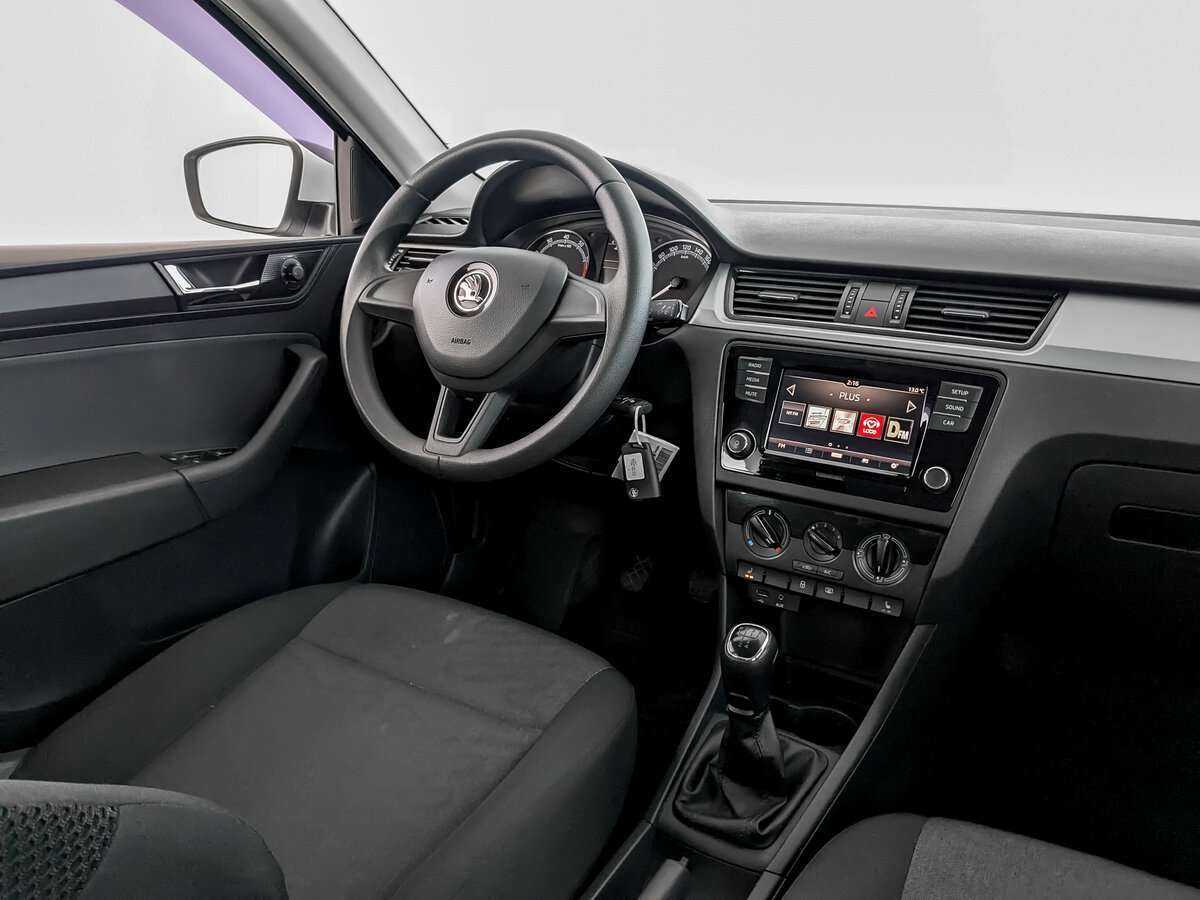 Skoda Rapid, 2017 Фото №21