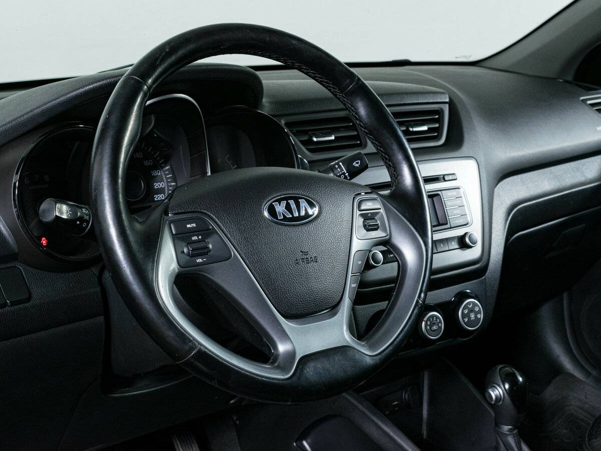 Kia Rio, 2016 Фото №12