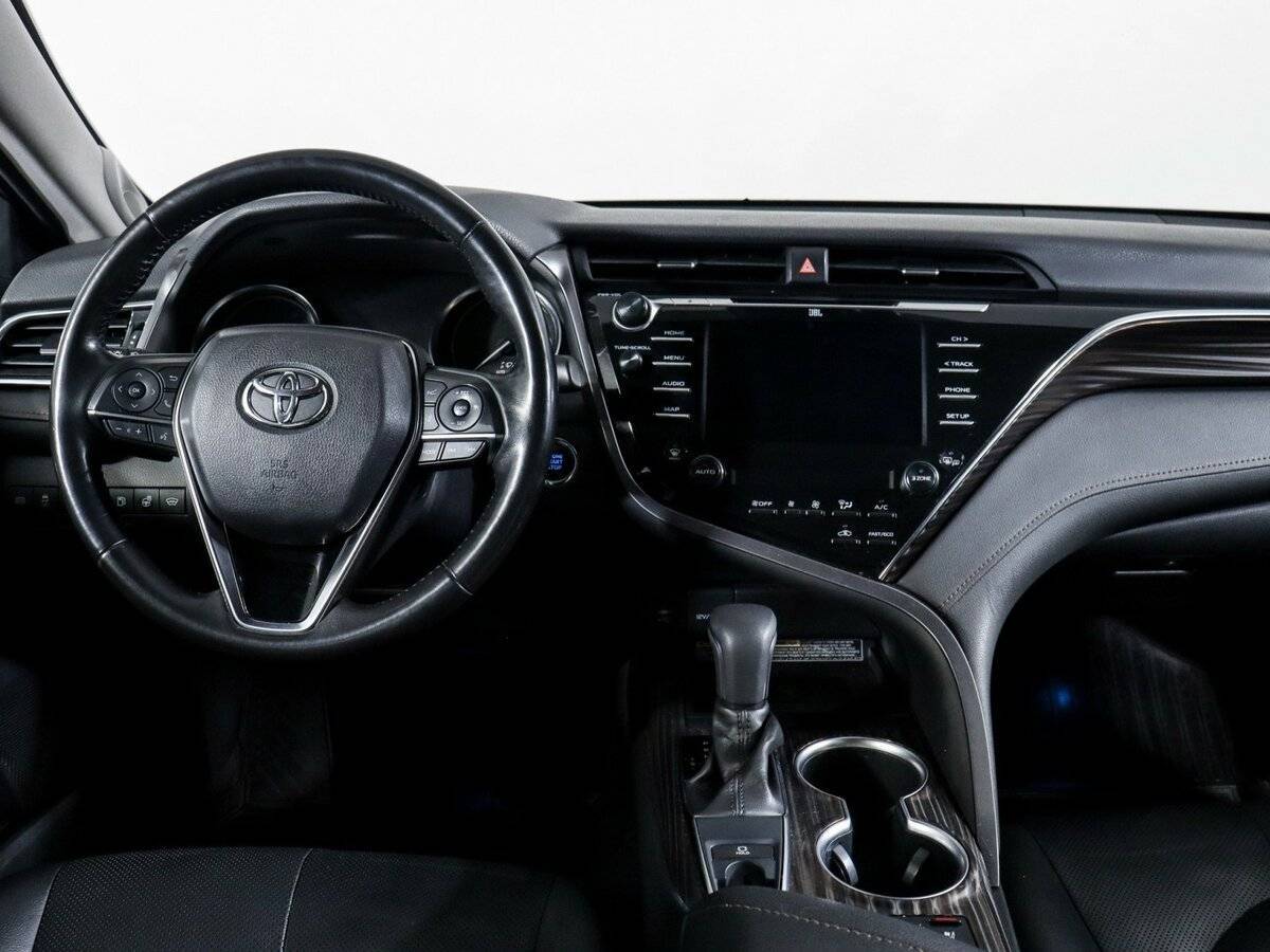 Toyota Camry, 2018 Фото №12