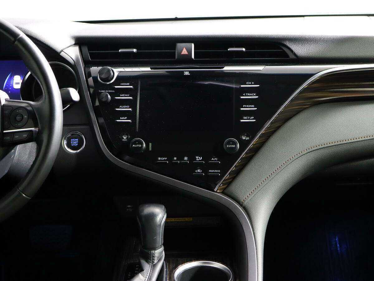 Toyota Camry, 2018 Фото №11