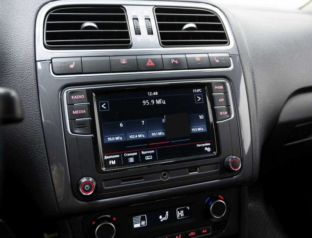 Volkswagen Polo, 2018 Фото №21