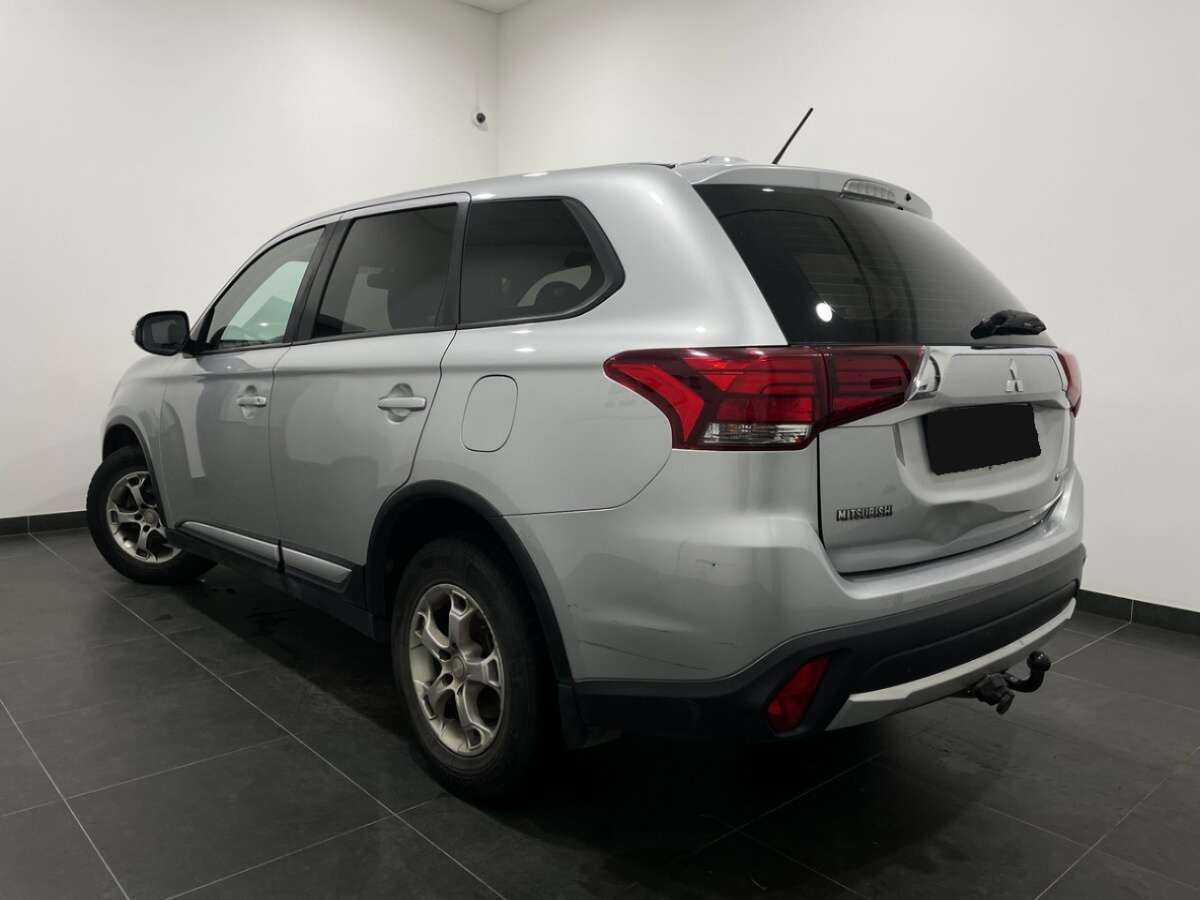 Mitsubishi Outlander, 2016 Фото №3