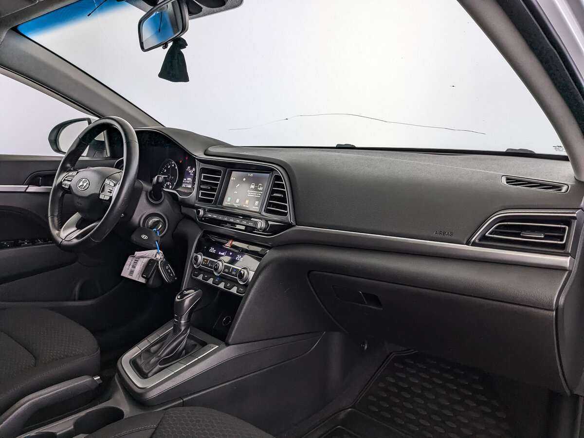 Hyundai Elantra, 2020 Фото №9