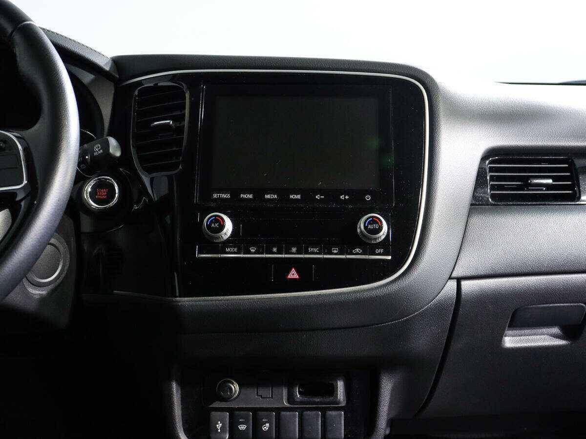 Mitsubishi Outlander, 2021 Фото №11