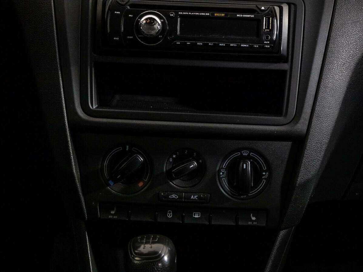 Skoda Rapid, 2015 Фото №13