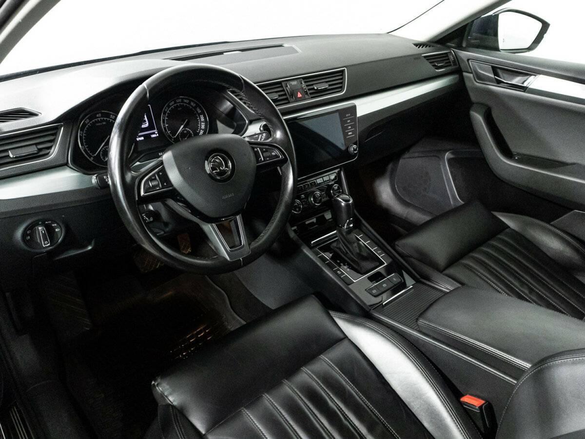 Skoda Superb, 2018 Фото №11