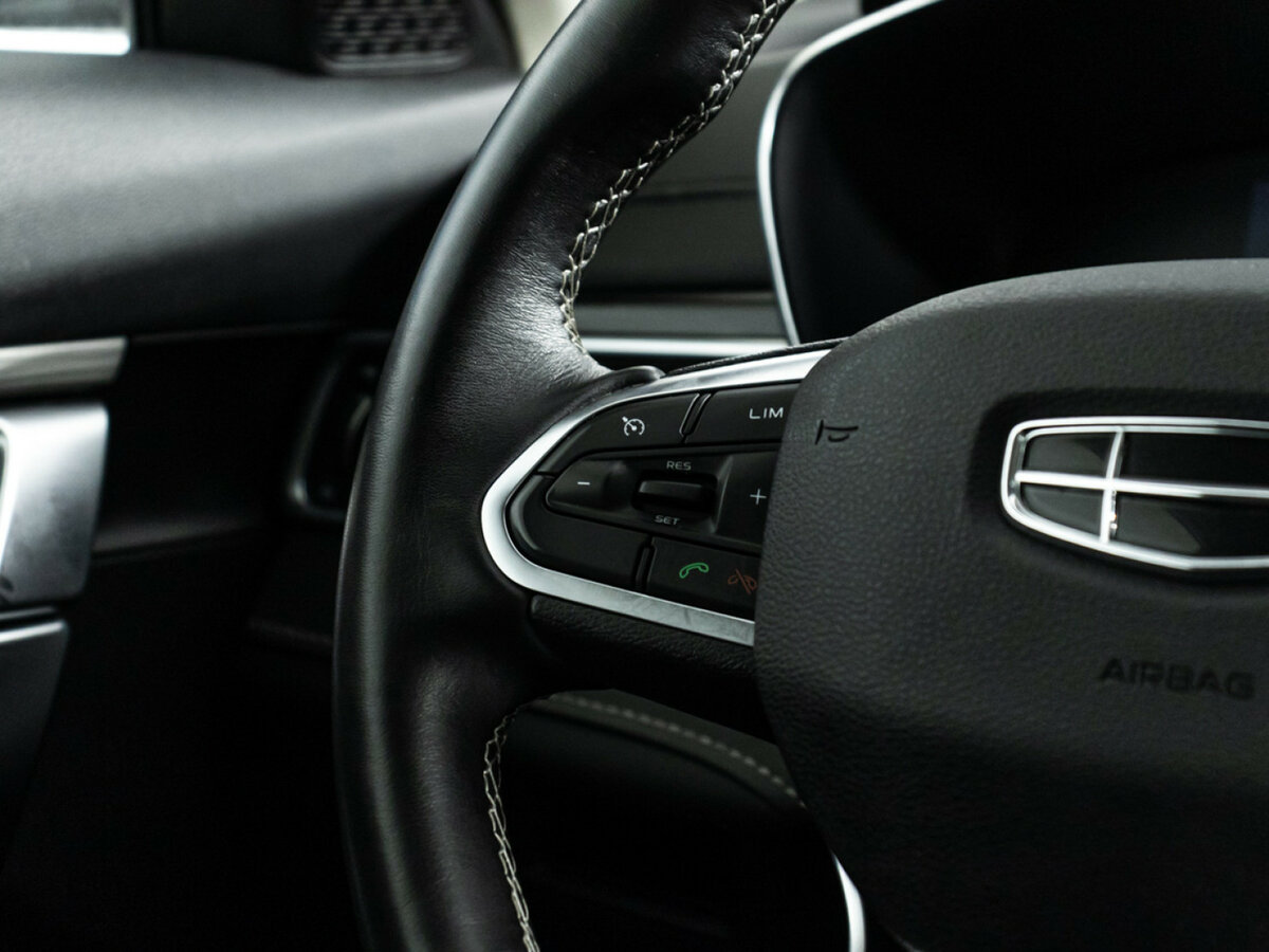 Geely Atlas Pro, 2023 Фото №18