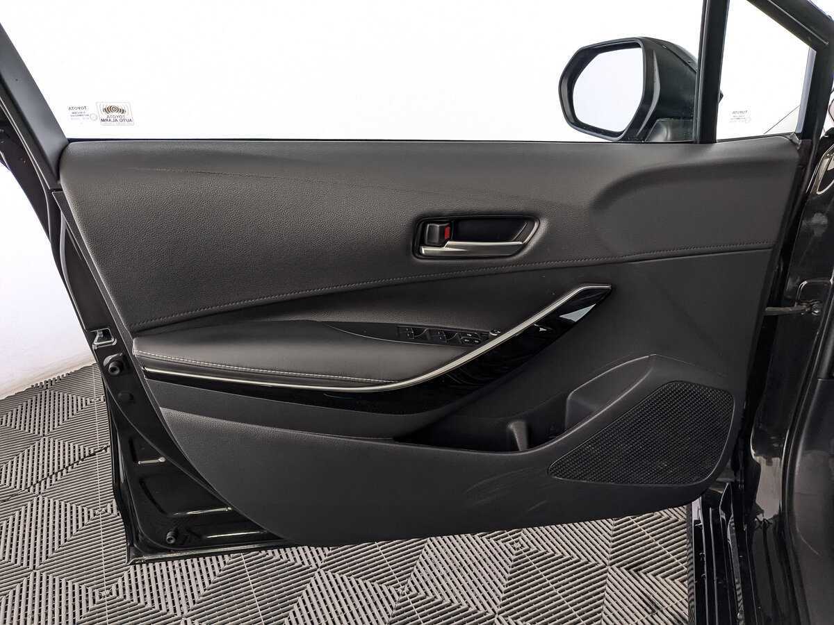 Toyota Corolla, 2021 Фото №19
