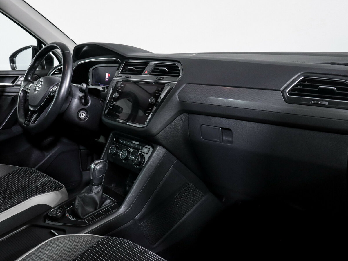 Volkswagen Tiguan II, 2020 Фото №7