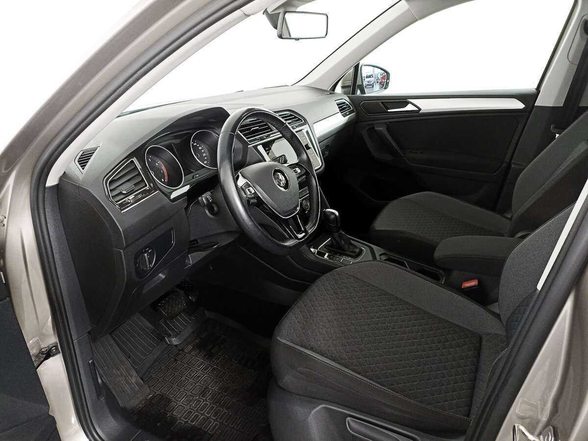 Volkswagen Tiguan, 2020 Фото №14