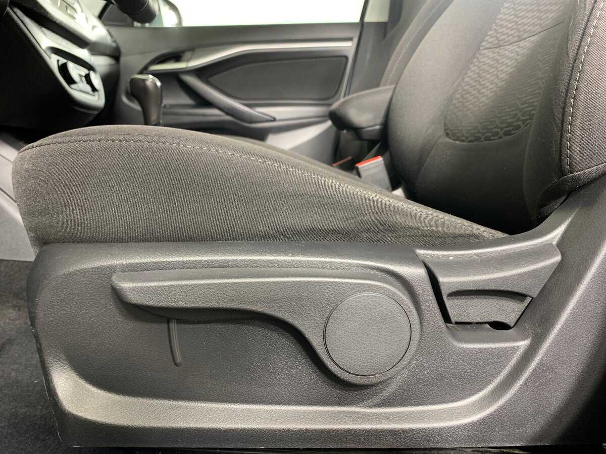 Lada (ВАЗ) Vesta SW, 2019 Фото №17