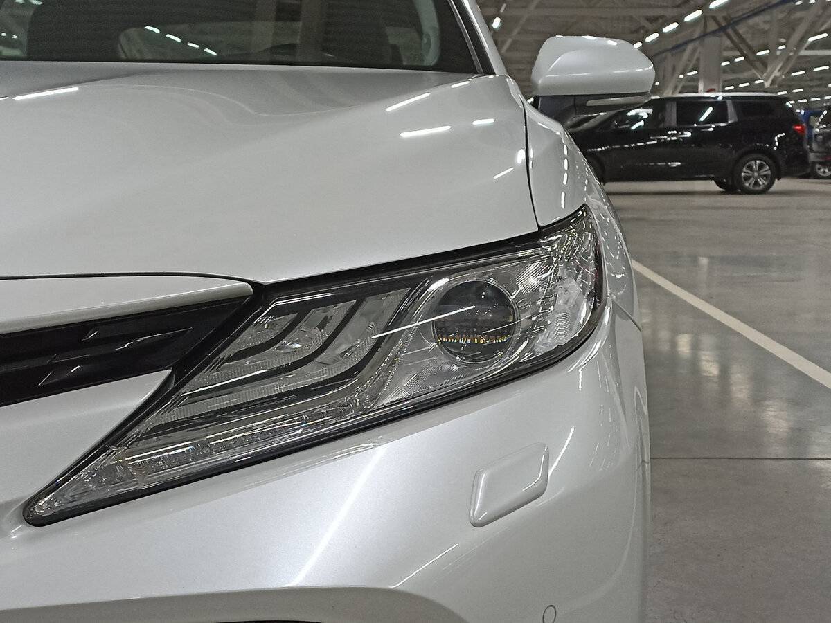 Toyota Camry, 2019 Фото №17