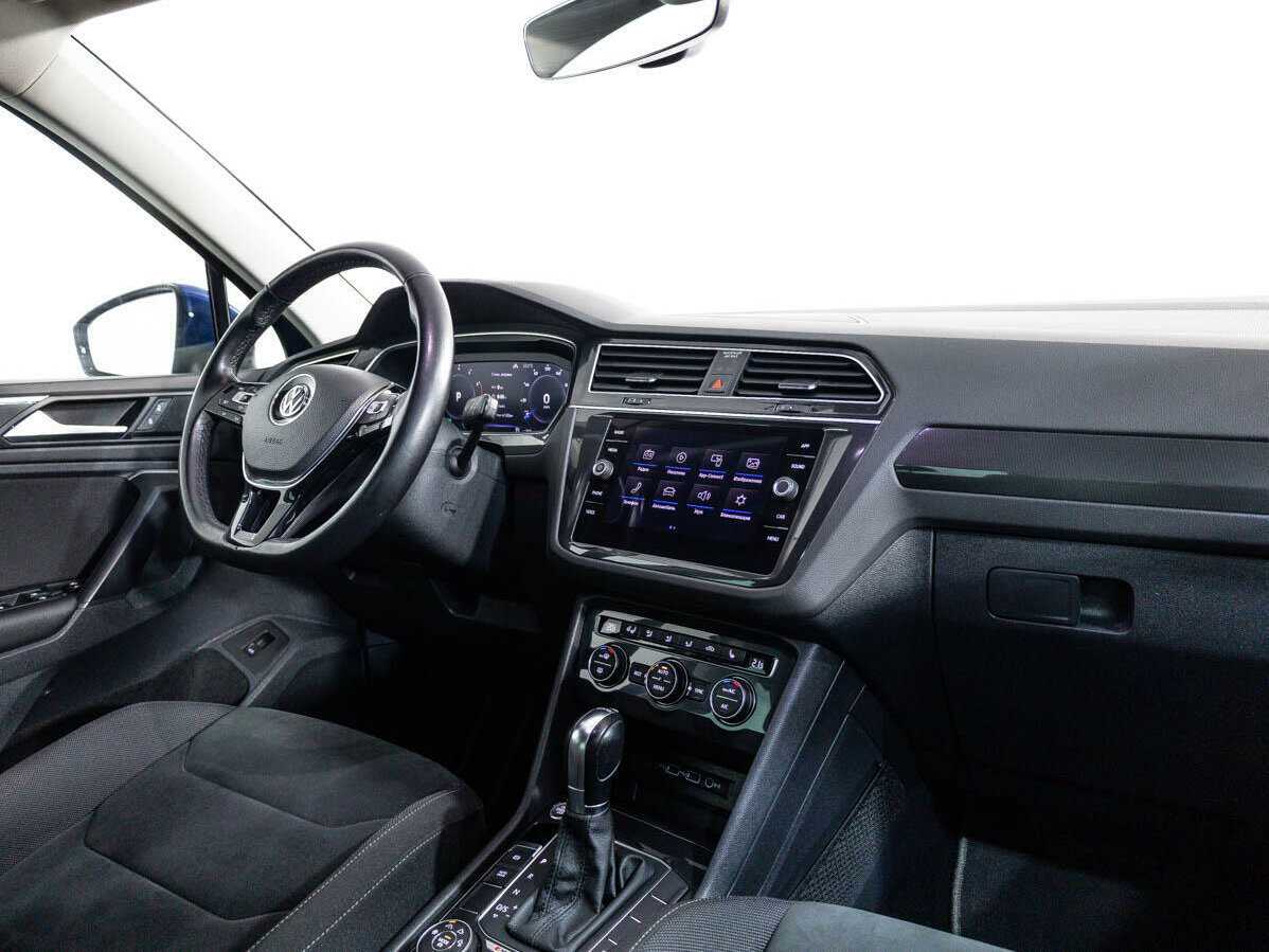 Volkswagen Tiguan, 2019 Фото №8