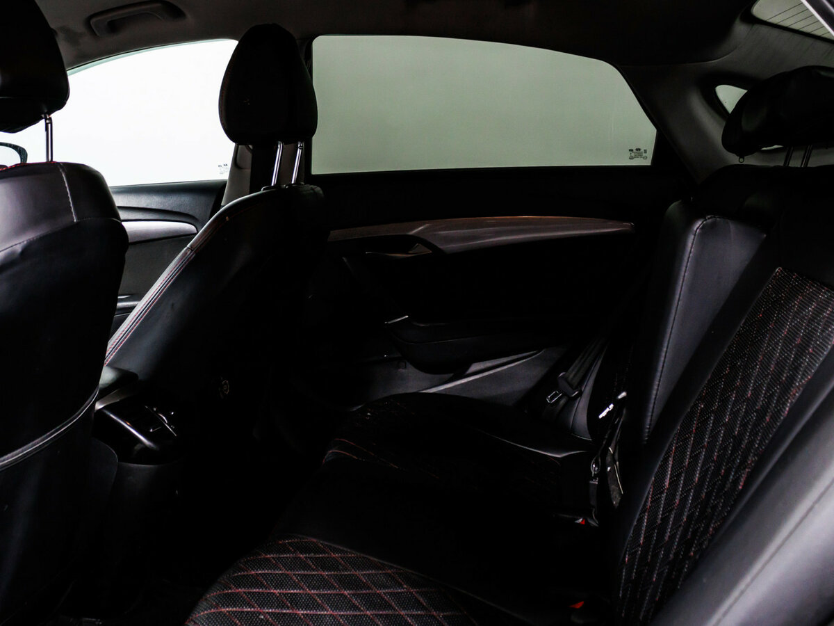 Hyundai i40 I Рестайлинг, 2015 Фото №12