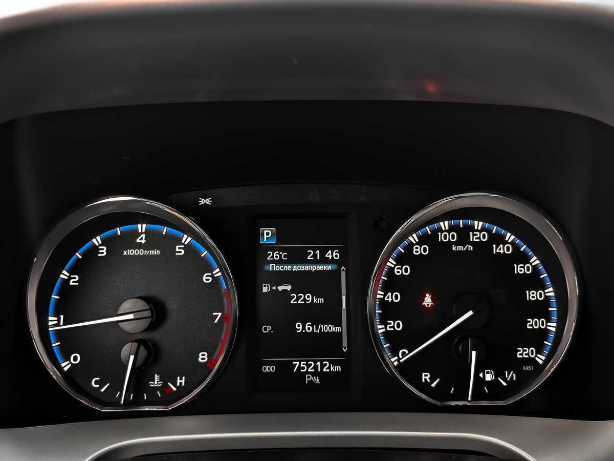 Toyota RAV4, 2017 Фото №12