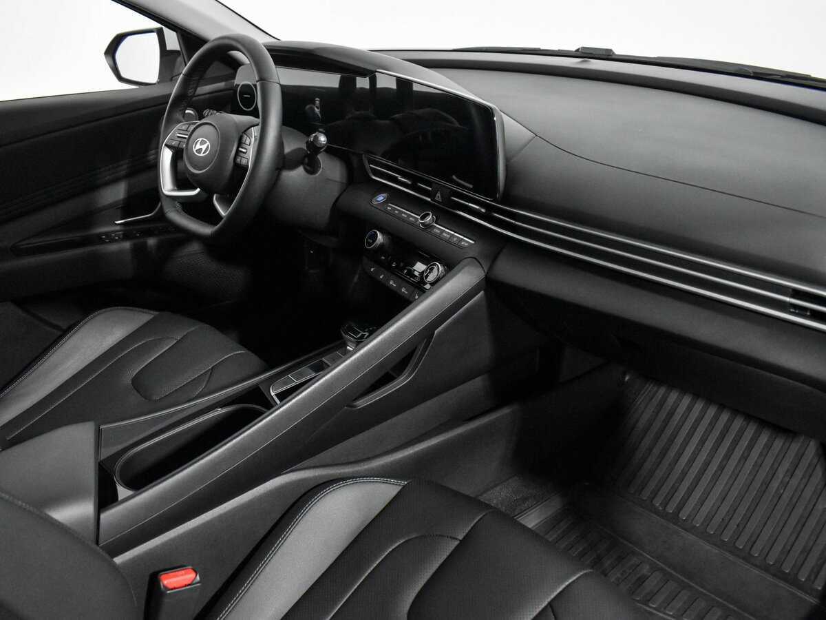 Hyundai Elantra, 2023 Фото №15