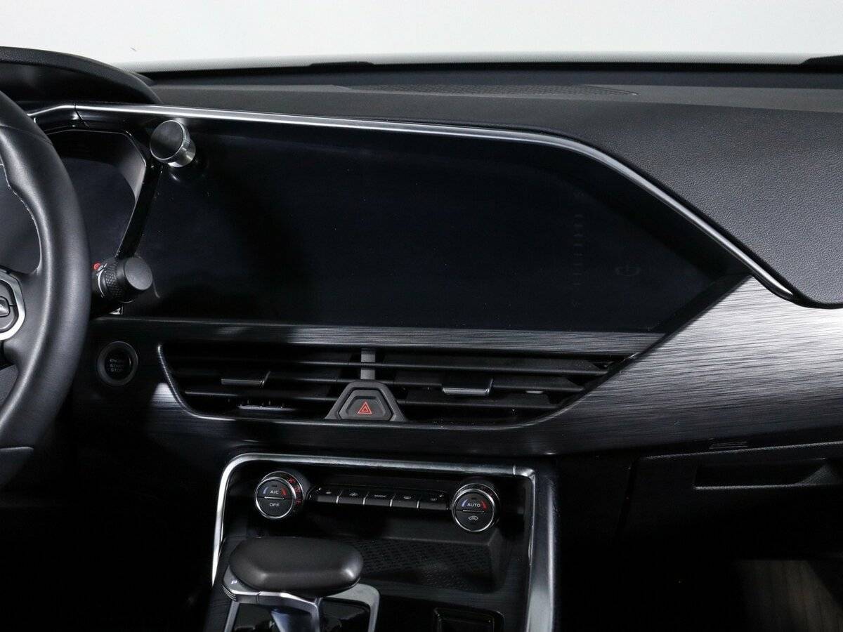 Geely Tugella, 2022 Фото №13