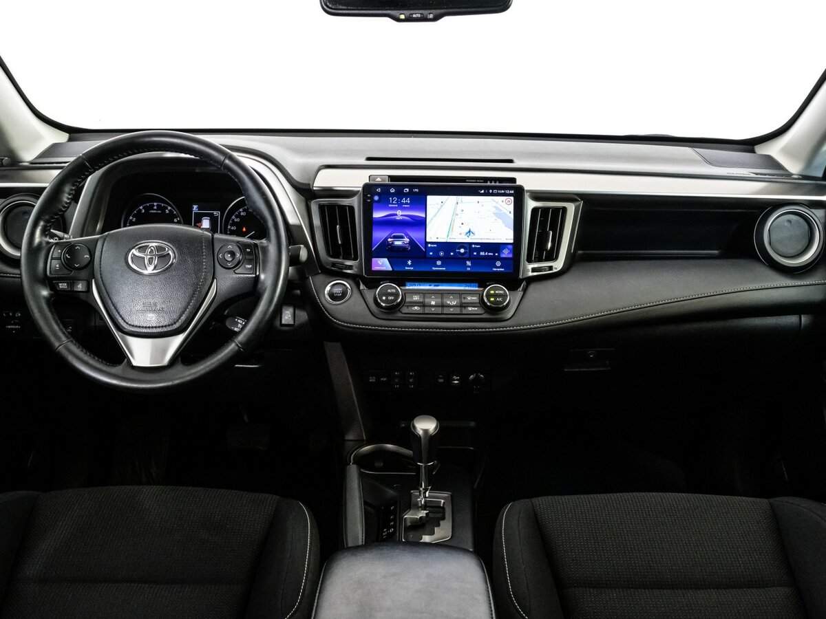 Toyota RAV4, 2018 Фото №8
