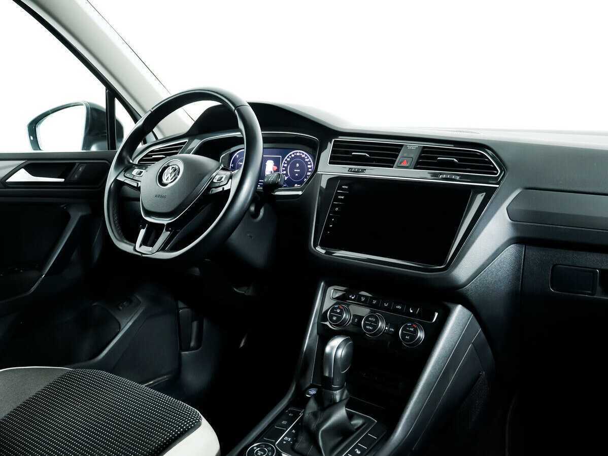 Volkswagen Tiguan, 2019 Фото №9
