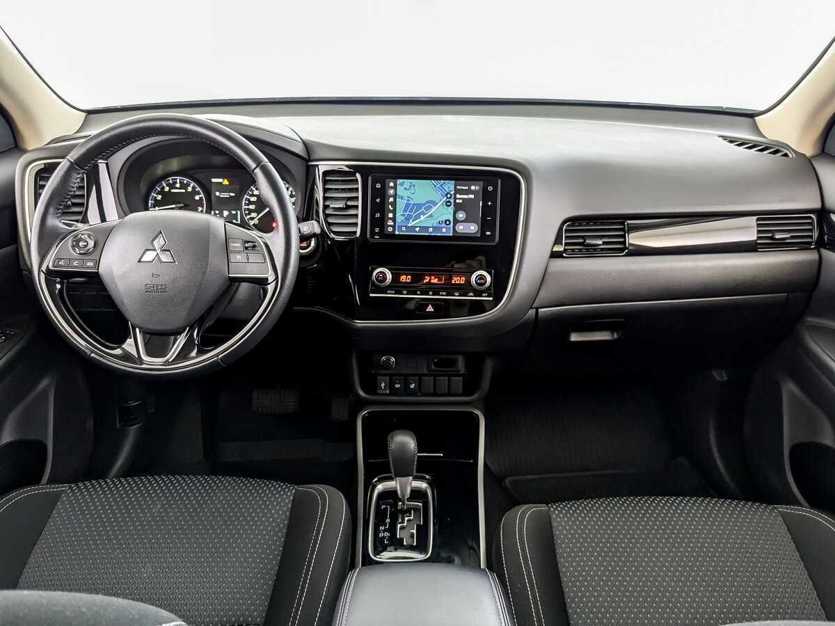 Mitsubishi Outlander, 2021 Фото №12
