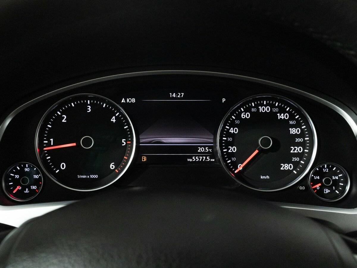 Volkswagen Touareg, 2015 Фото №12