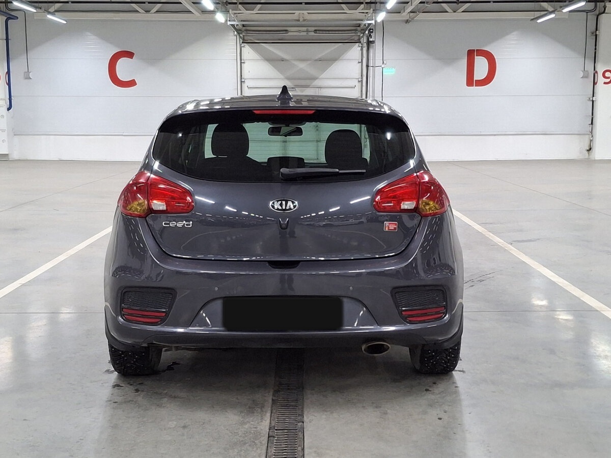 Kia Ceed II Рестайлинг, 2018 Фото №6
