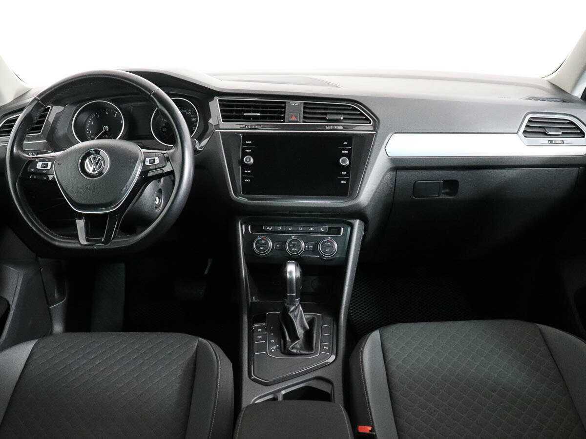 Volkswagen Tiguan L, 2018 Фото №10