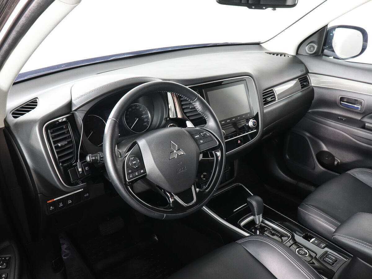 Mitsubishi Outlander, 2022 Фото №9