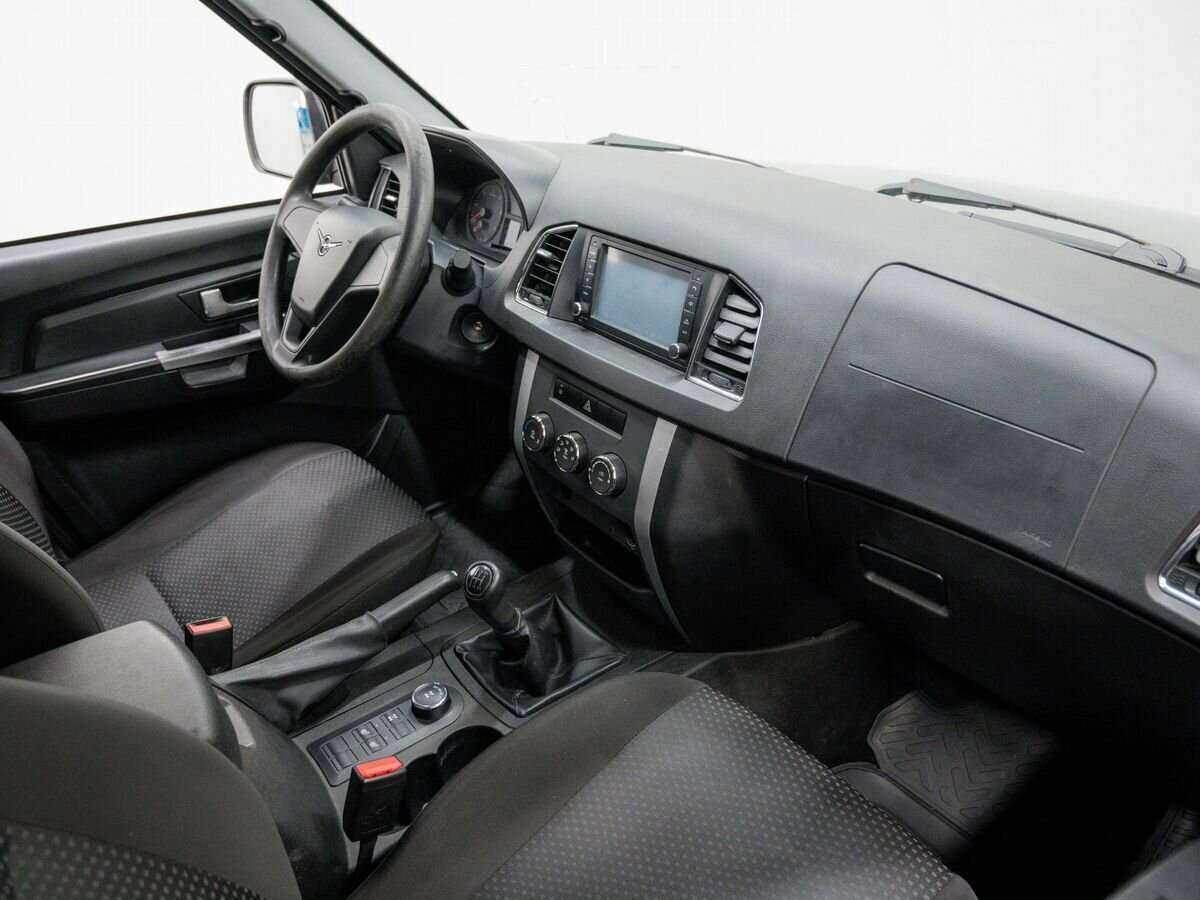 УАЗ Patriot, 2017 Фото №8