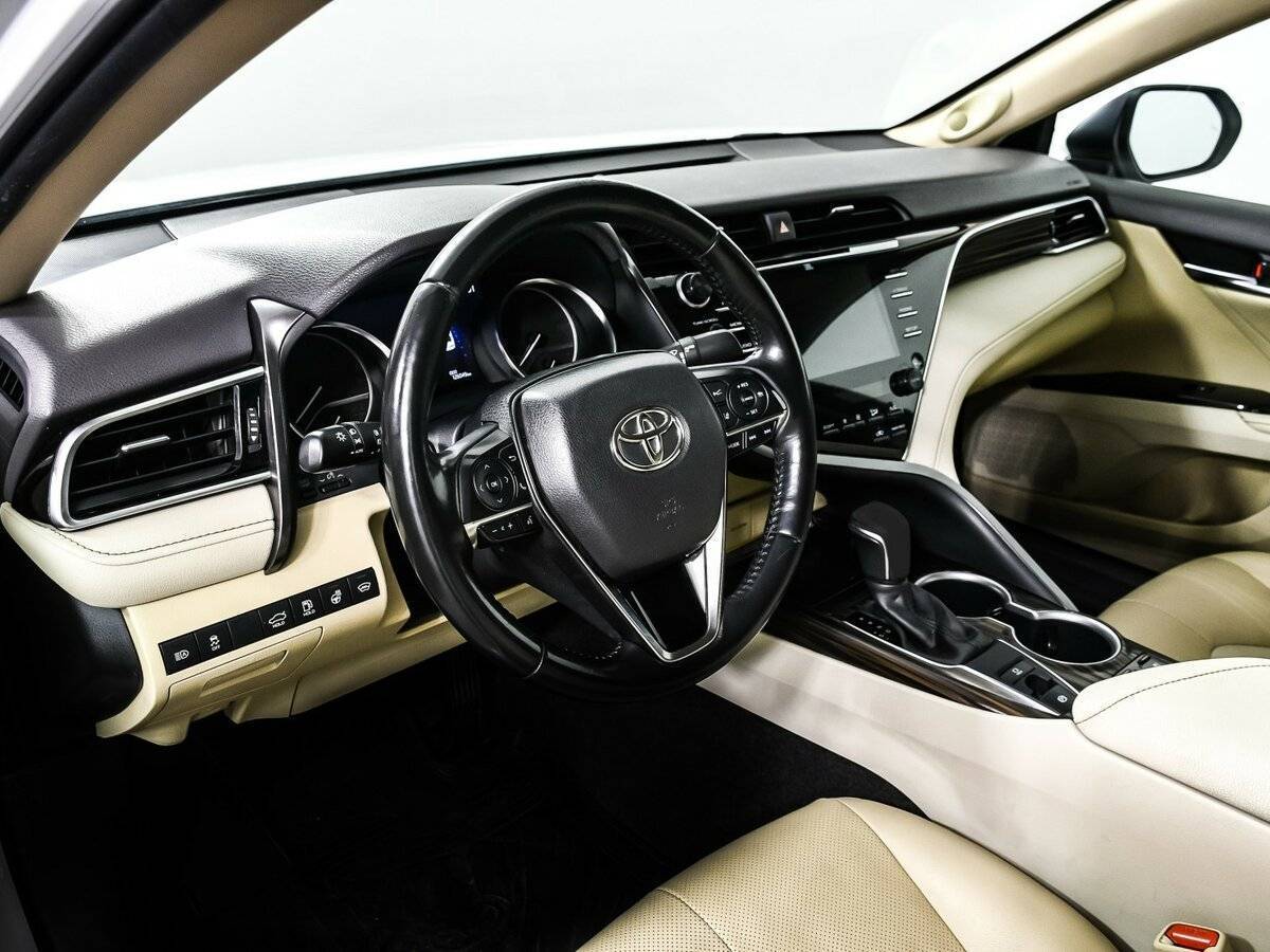 Toyota Camry, 2020 Фото №13