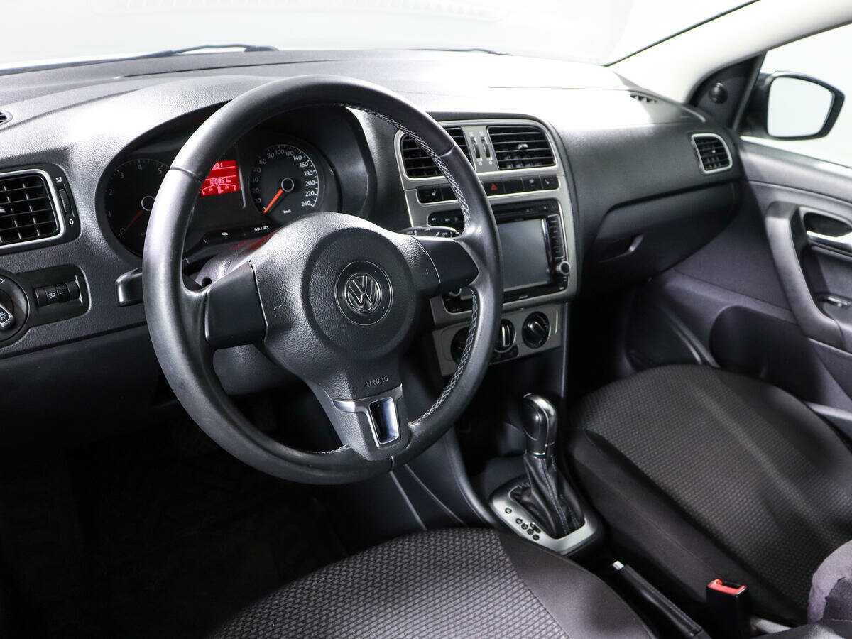Volkswagen Polo, 2013 Фото №14