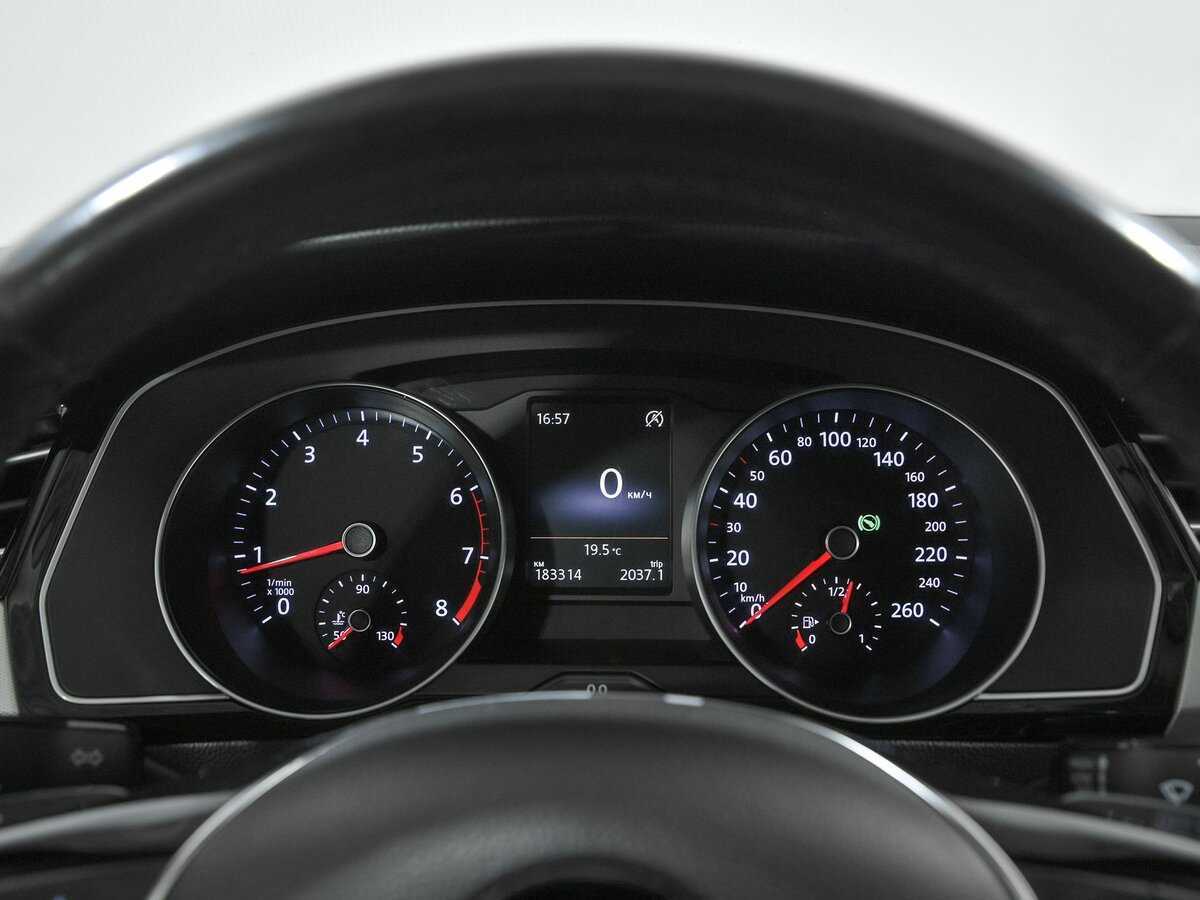 Volkswagen Passat, 2015 Фото №7