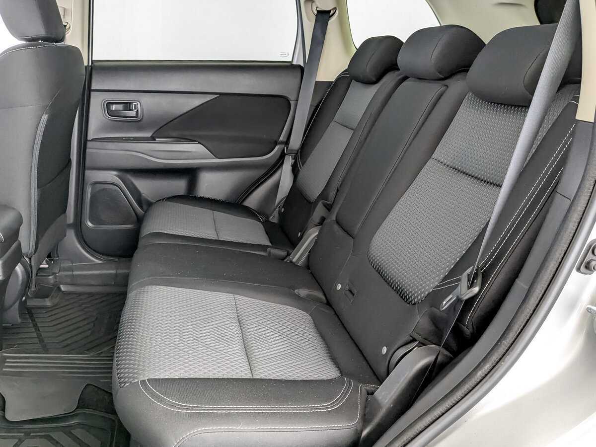 Mitsubishi Outlander, 2019 Фото №12