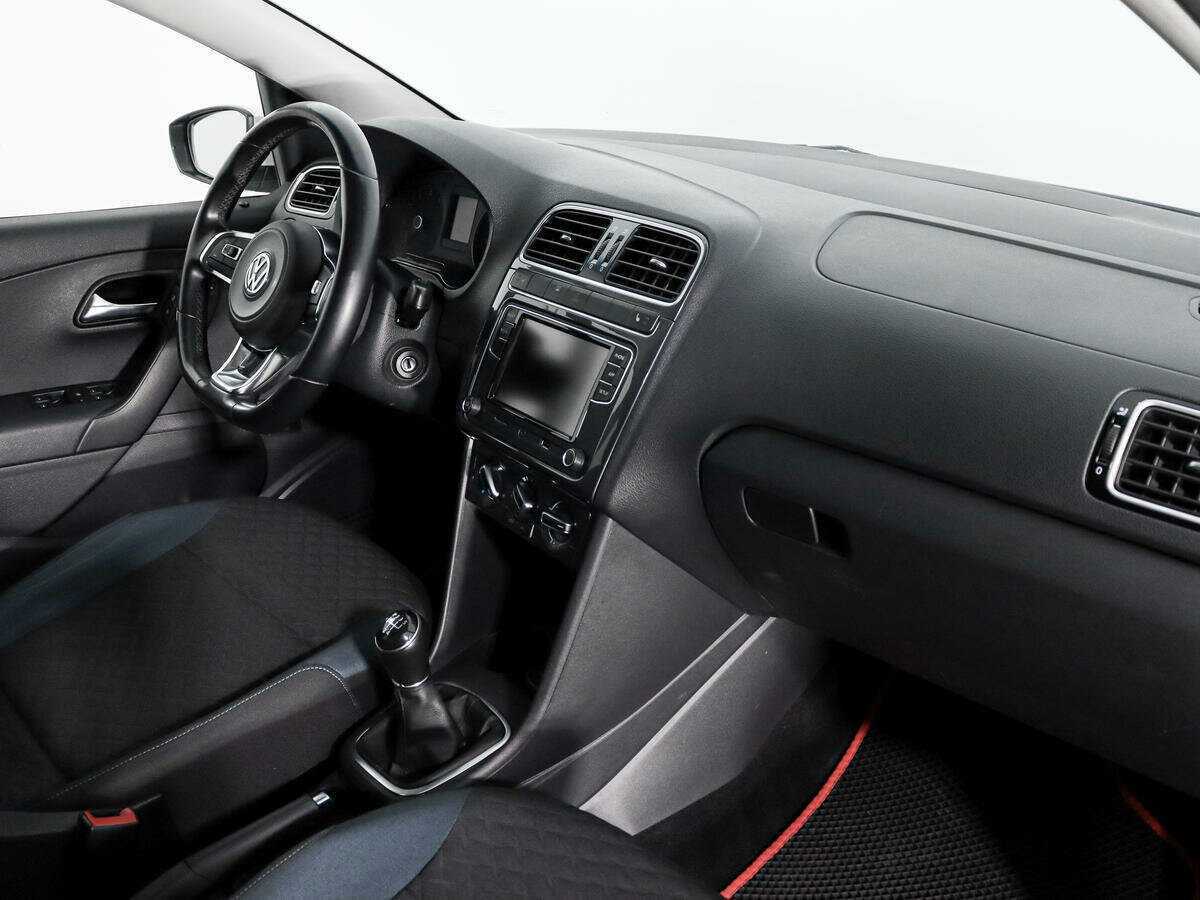 Volkswagen Polo, 2020 Фото №10