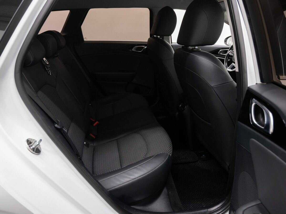 Kia Ceed, 2018 Фото №10