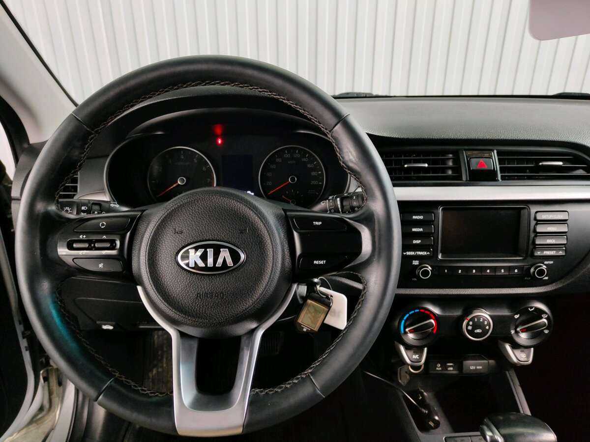 Kia Rio X-Line, 2019 Фото №10