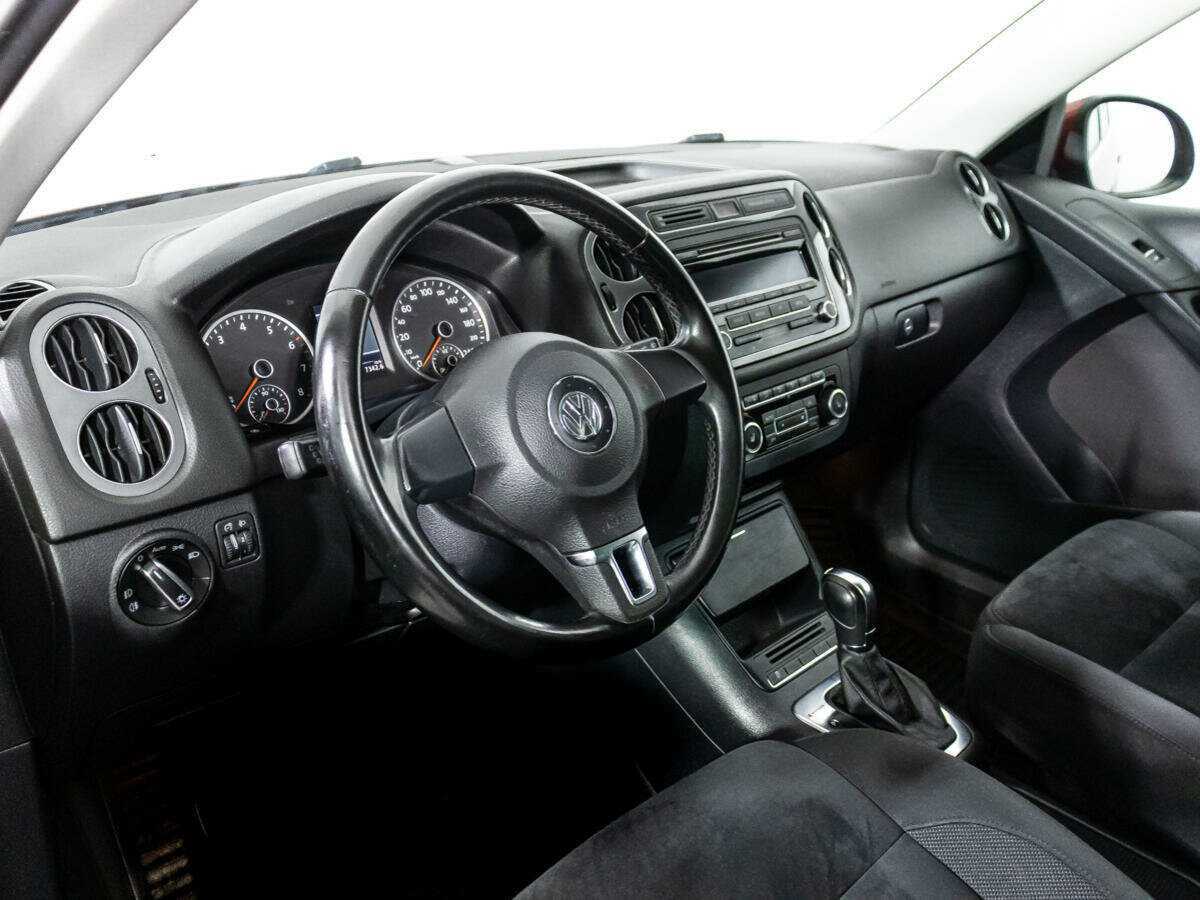 Volkswagen Tiguan, 2012 Фото №11
