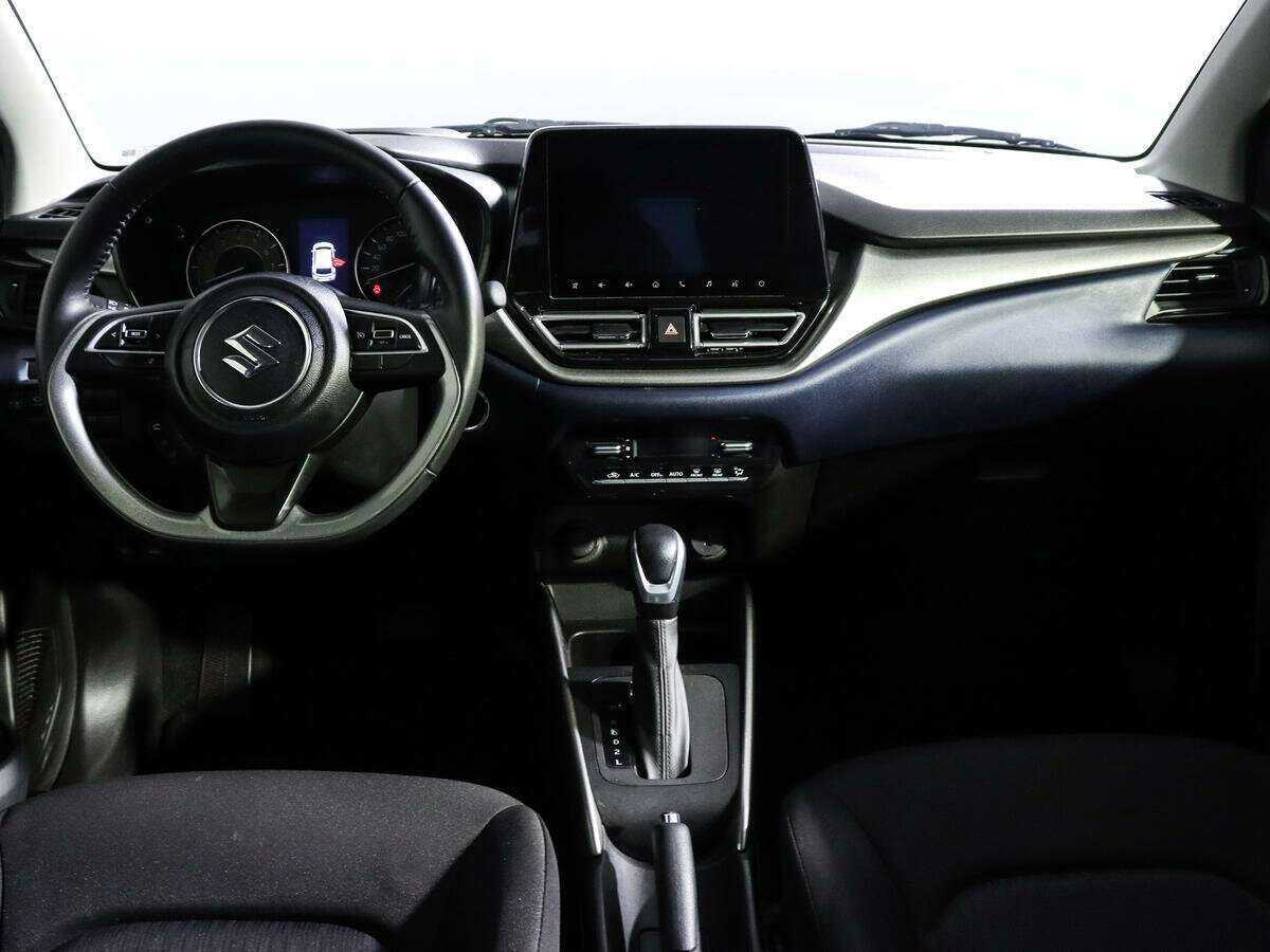 Suzuki Baleno, 2022 Фото №12