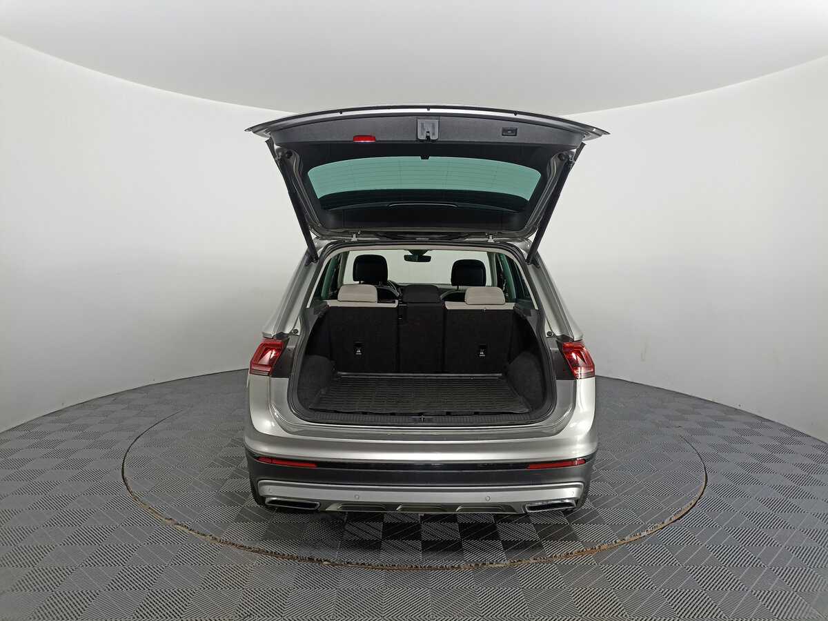 Volkswagen Tiguan, 2019 Фото №10