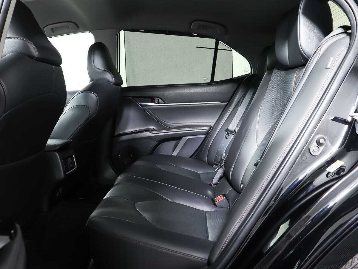 Toyota Camry, 2018 Фото №10