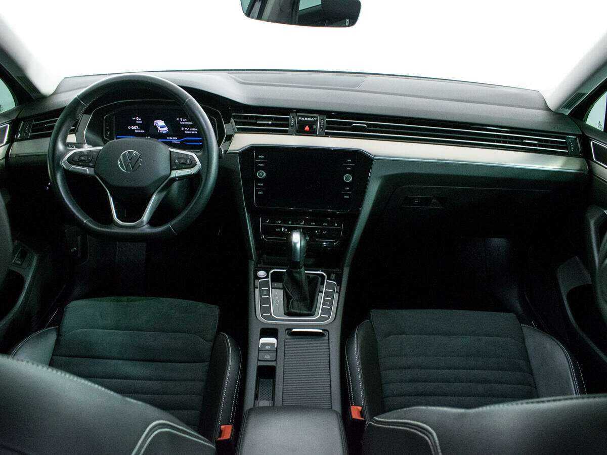 Volkswagen Passat, 2021 Фото №11