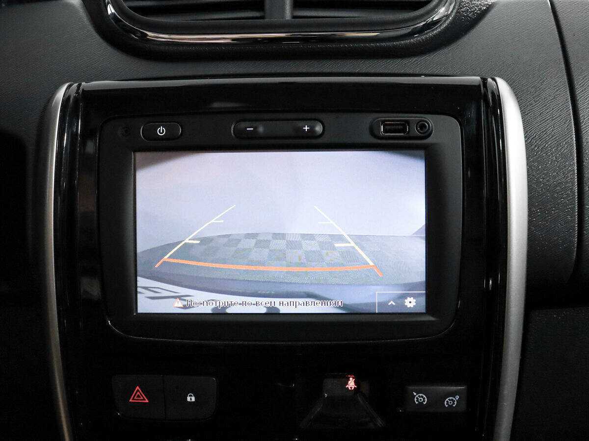 Nissan Terrano, 2017 Фото №12