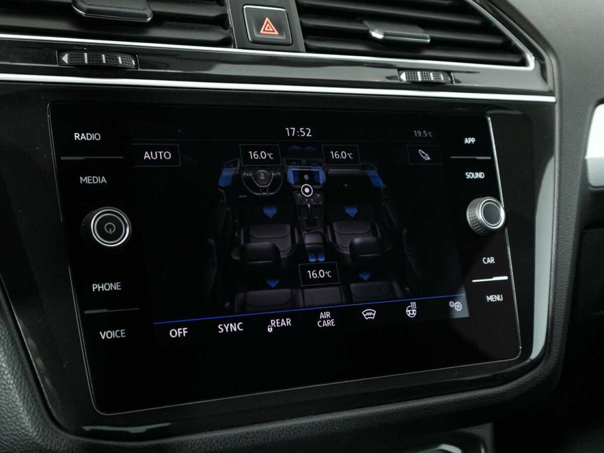 Volkswagen Tiguan, 2018 Фото №16
