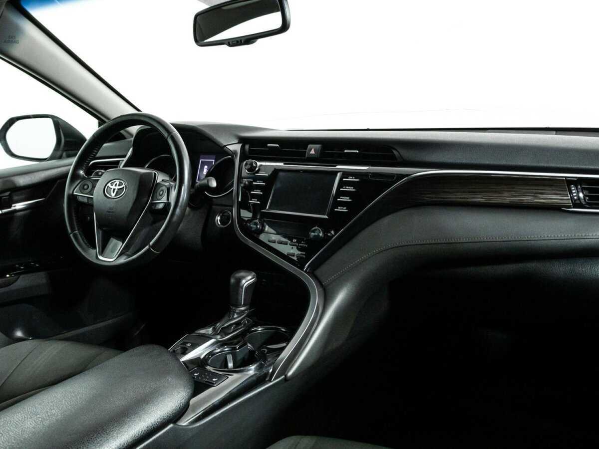 Toyota Camry, 2019 Фото №9